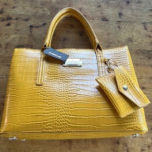 Bebe yellow shoulder bag